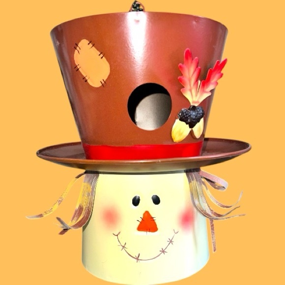 Festive Scarecrow Hat Birdhouse “The Lakeside Collection” - Picture 2 of 6